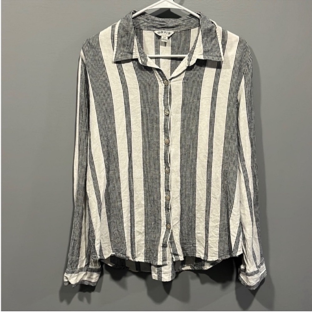 Orvis Linen Blend Shirt button up cuffs, Womens size Large.